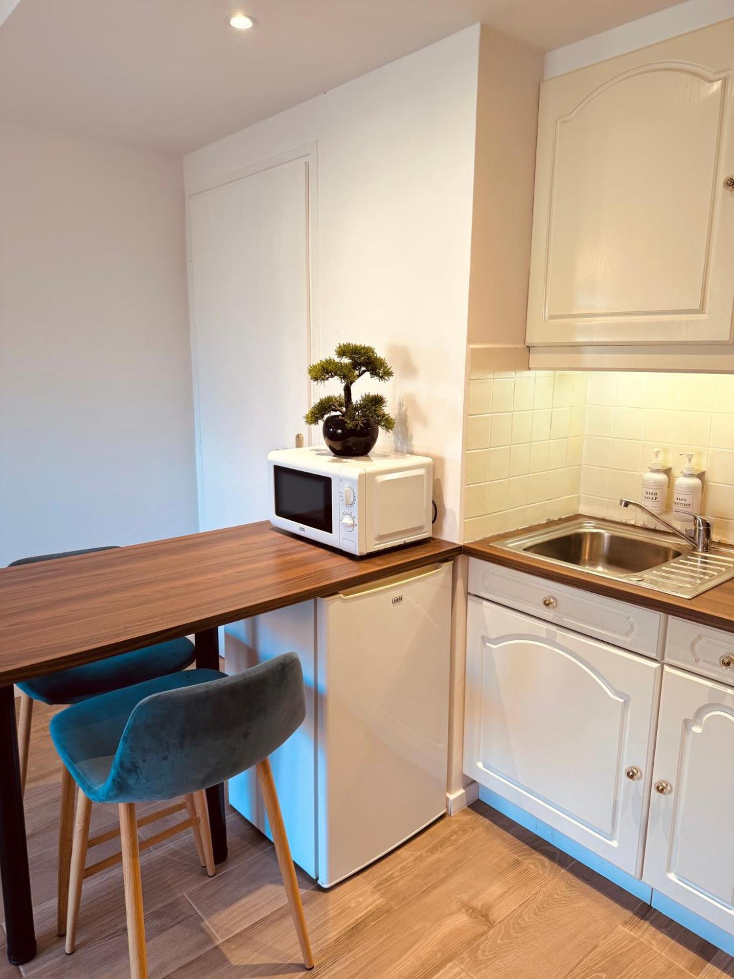Claelle Appartment - 200M Beach Mandelieu エクステリア 写真