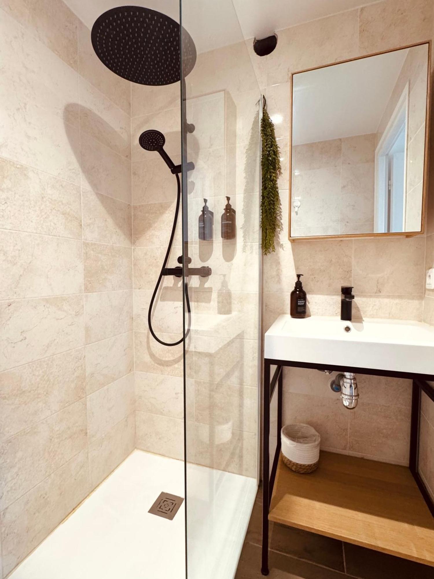 Claelle Appartment - 200M Beach Mandelieu エクステリア 写真
